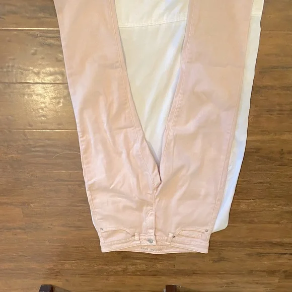 Michael Kors Izzy Skinny Jeans! - Picture 3 of 3